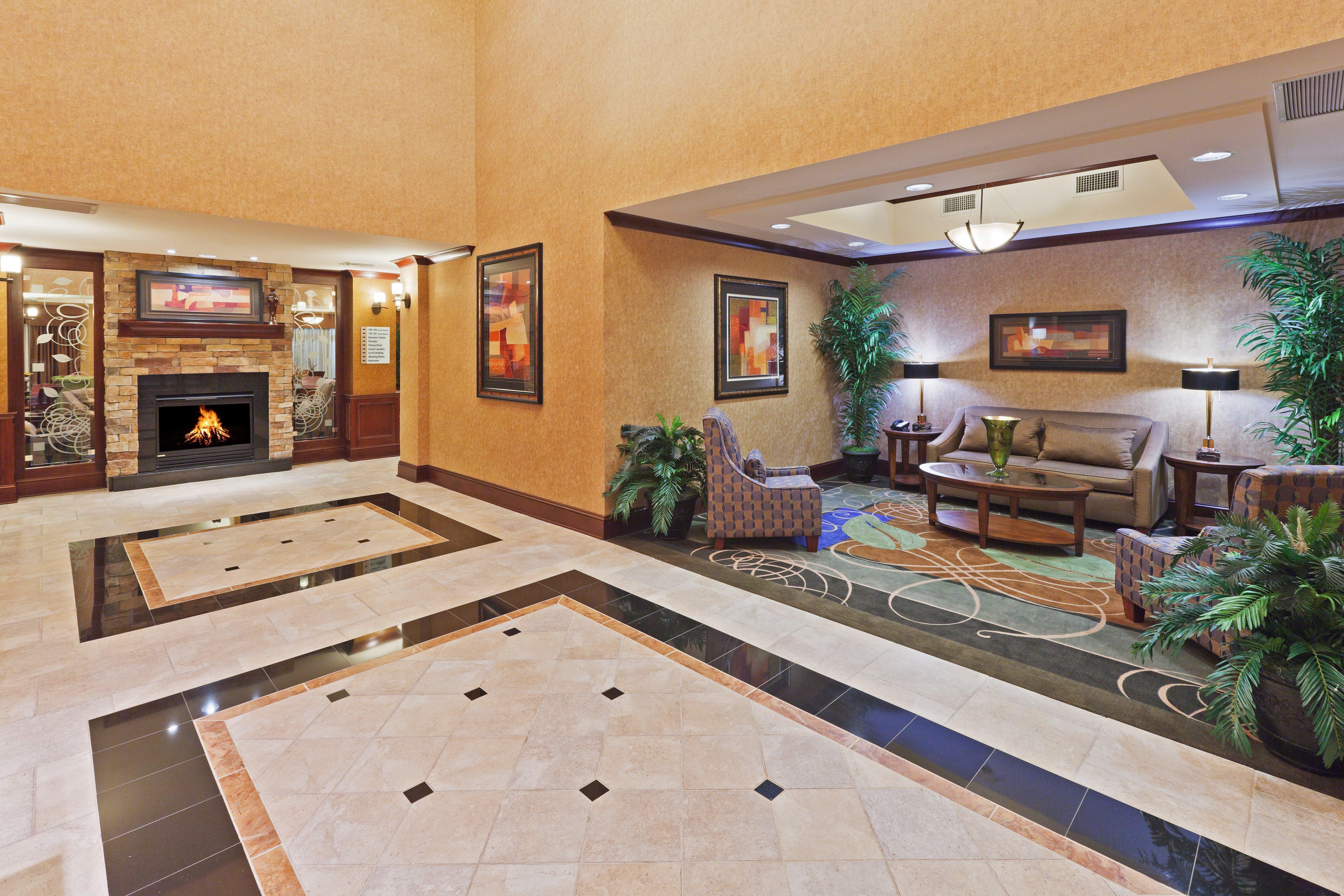 Holiday Inn Express & Suites Poteau By Ihg Exterior photo