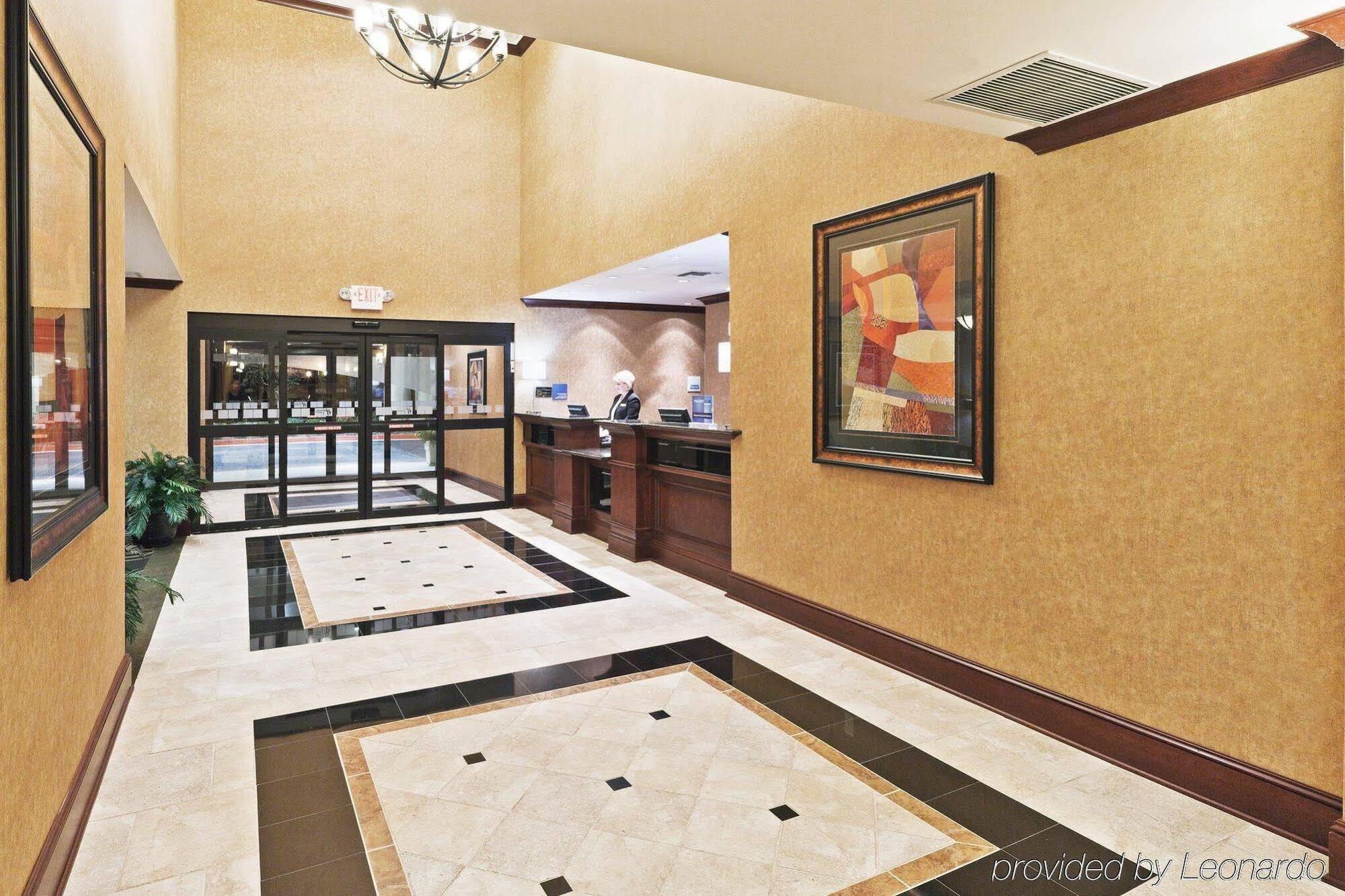 Holiday Inn Express & Suites Poteau By Ihg Exterior photo